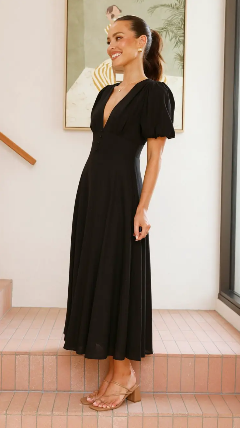 Puff sleeves black maxi dress